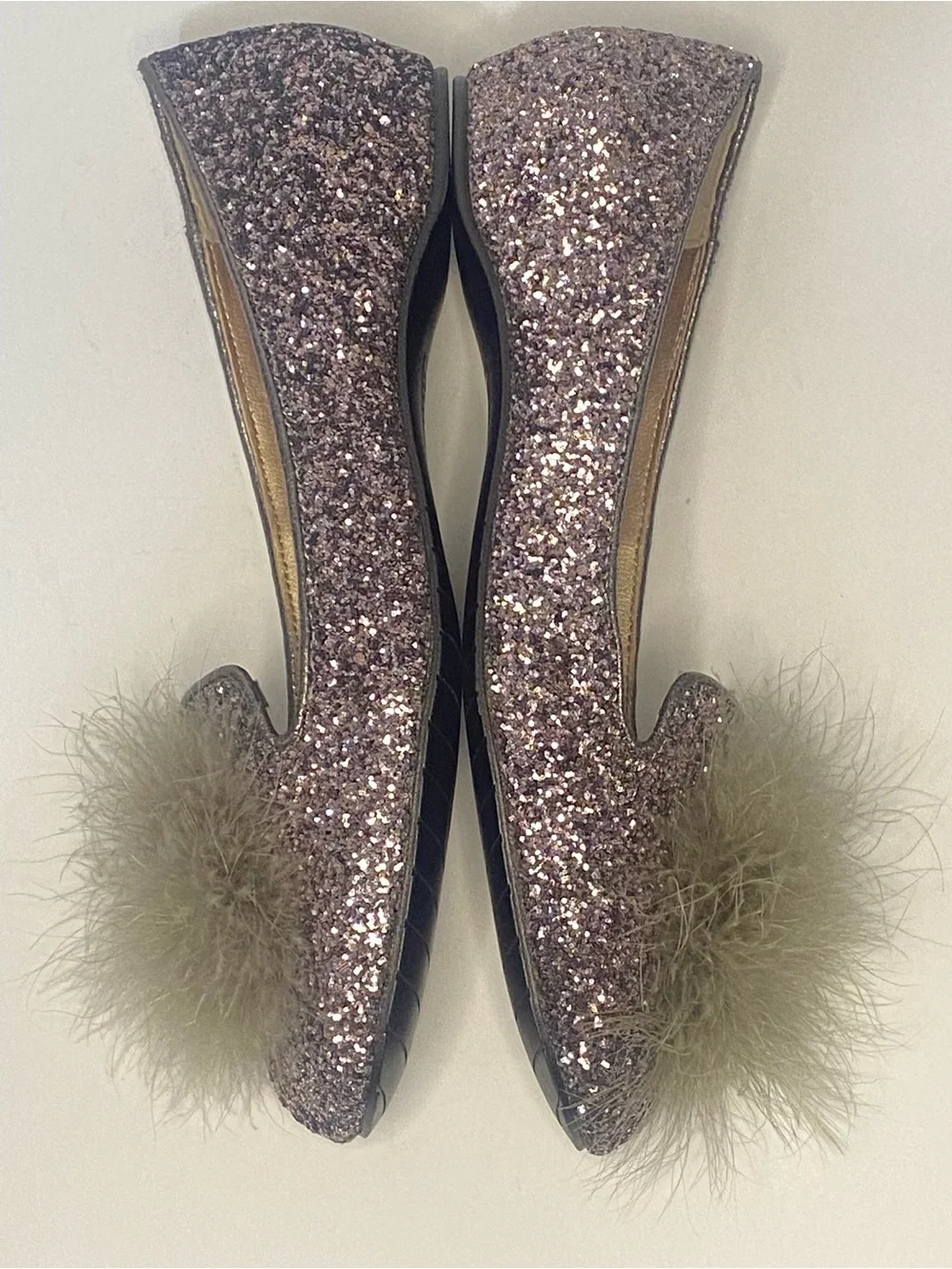 Kenneth Cole Reaction Gen-ie Bottle Size 10 Glitter Pom Pom Feather Flats